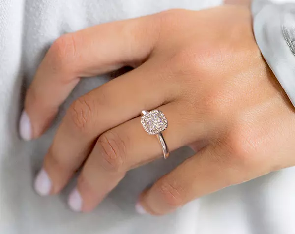 بهترین حلقههای نامزدی برای انگشتان تپل