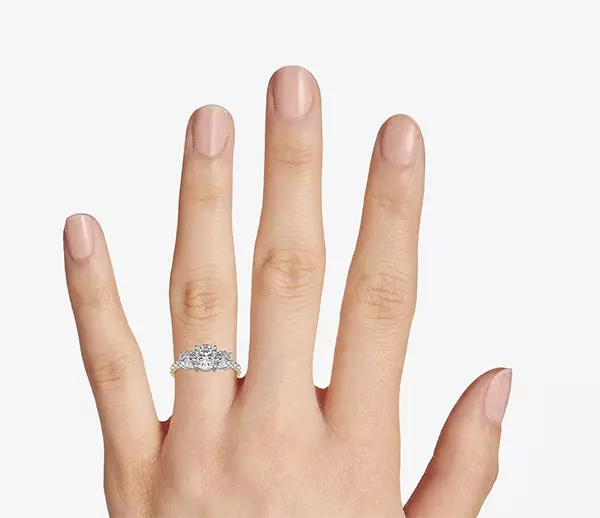 بهترین حلقههای نامزدی برای انگشتان تپل