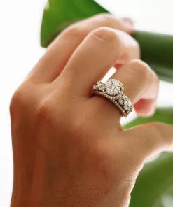 انگشتر جواهر زنانه