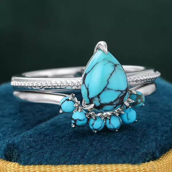 ترکیب فیروزه و الماس در صنعت جواهرات زینتی